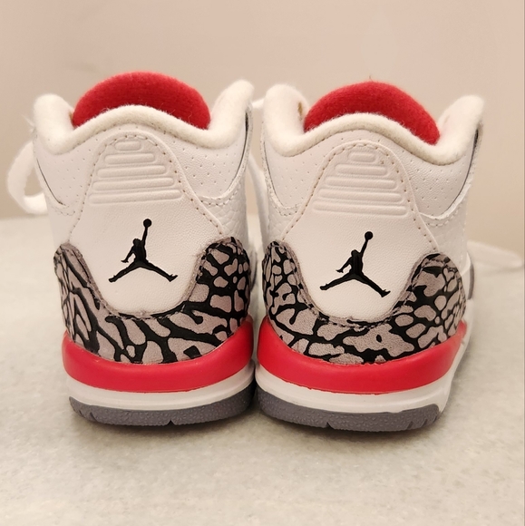 Nike Air Jordan Retro 3 Red Gray Concrete 2017 - Picture 1 of 5